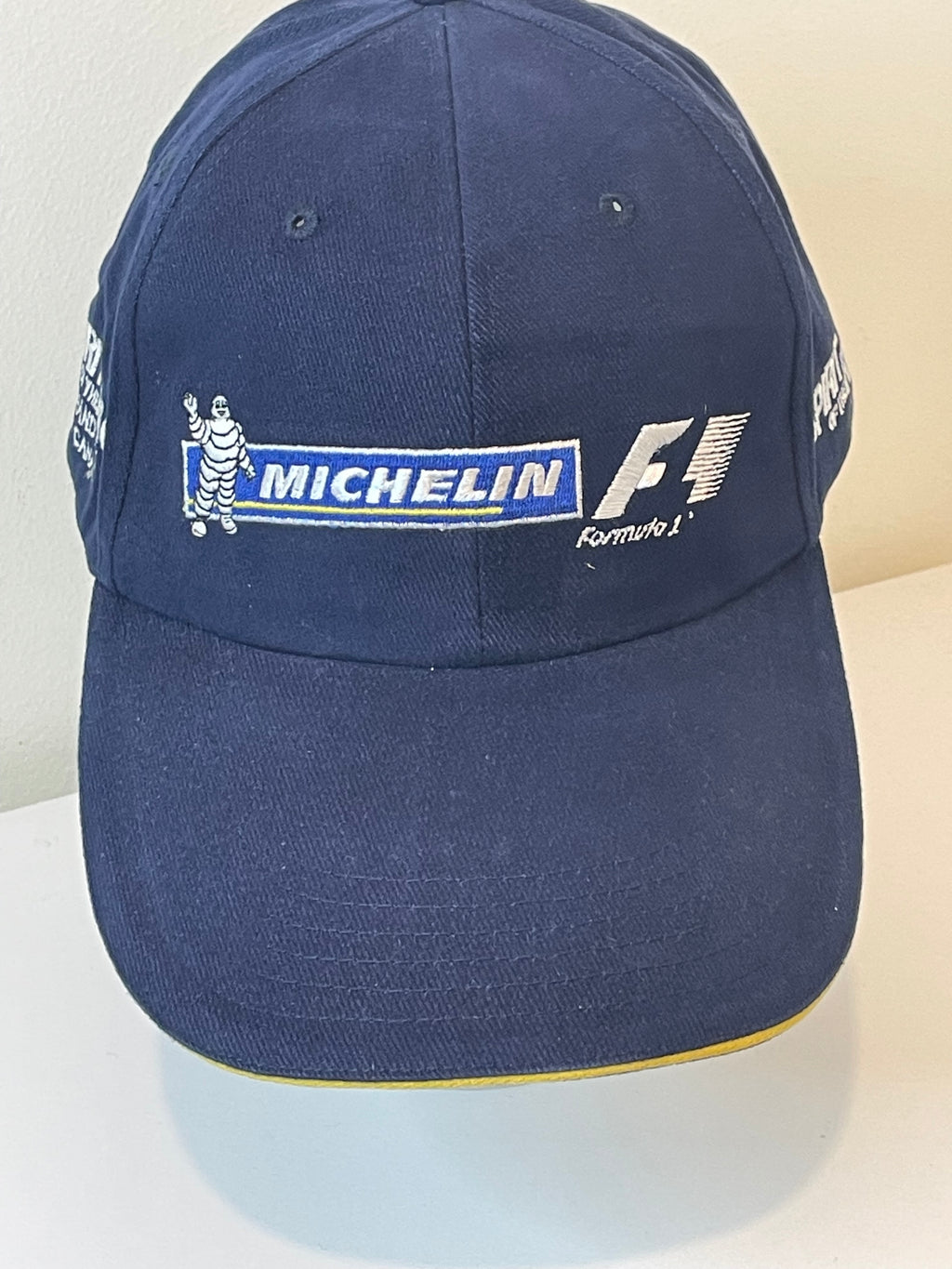 MICHELIN FORMULE 1 SPIRIT OF THE RACE CASQUETTE OFFICIELLE GP CANADA (BIBENDUM)