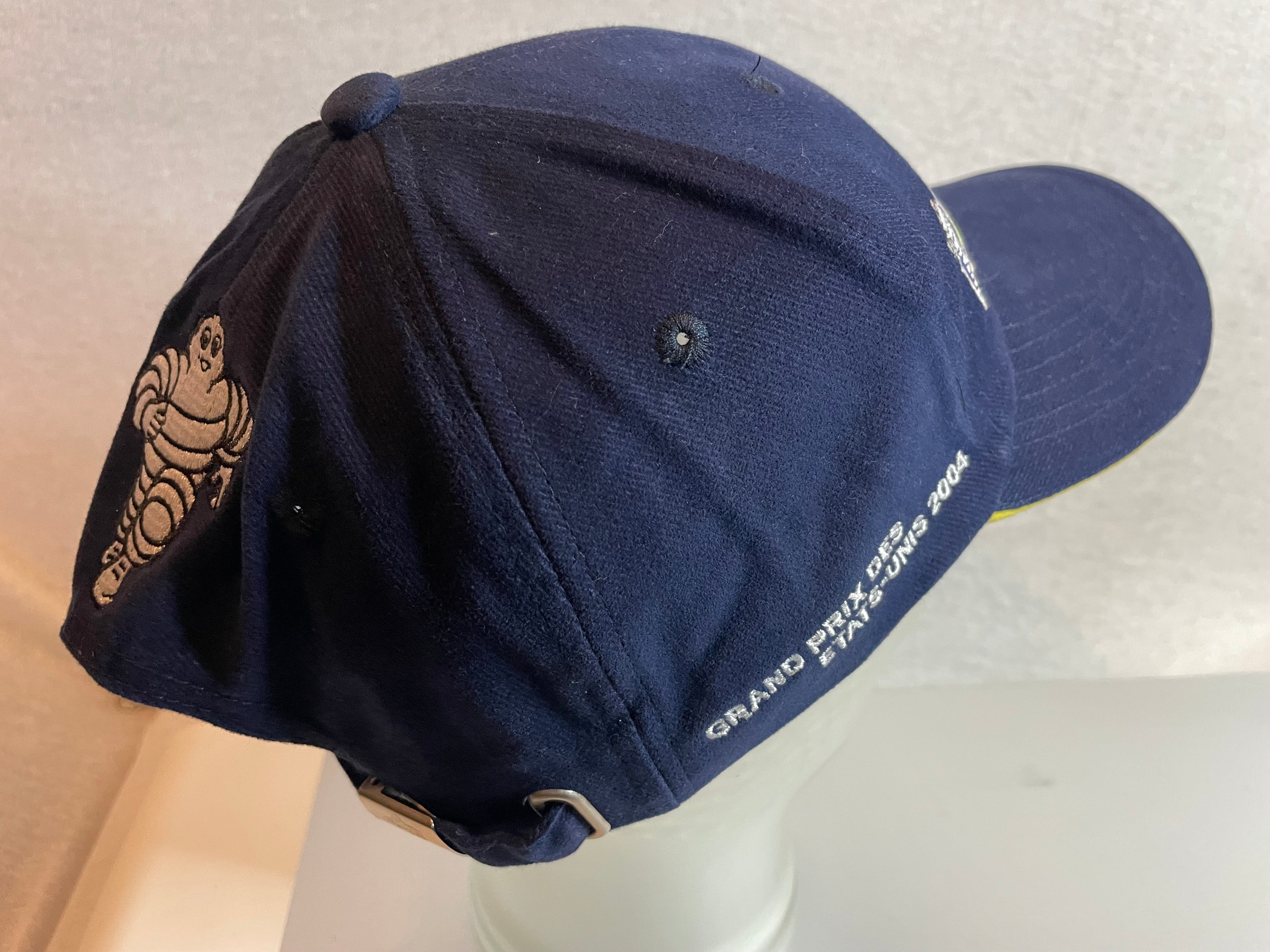 CASQUETTES PODIUMS SAISON F1 2004