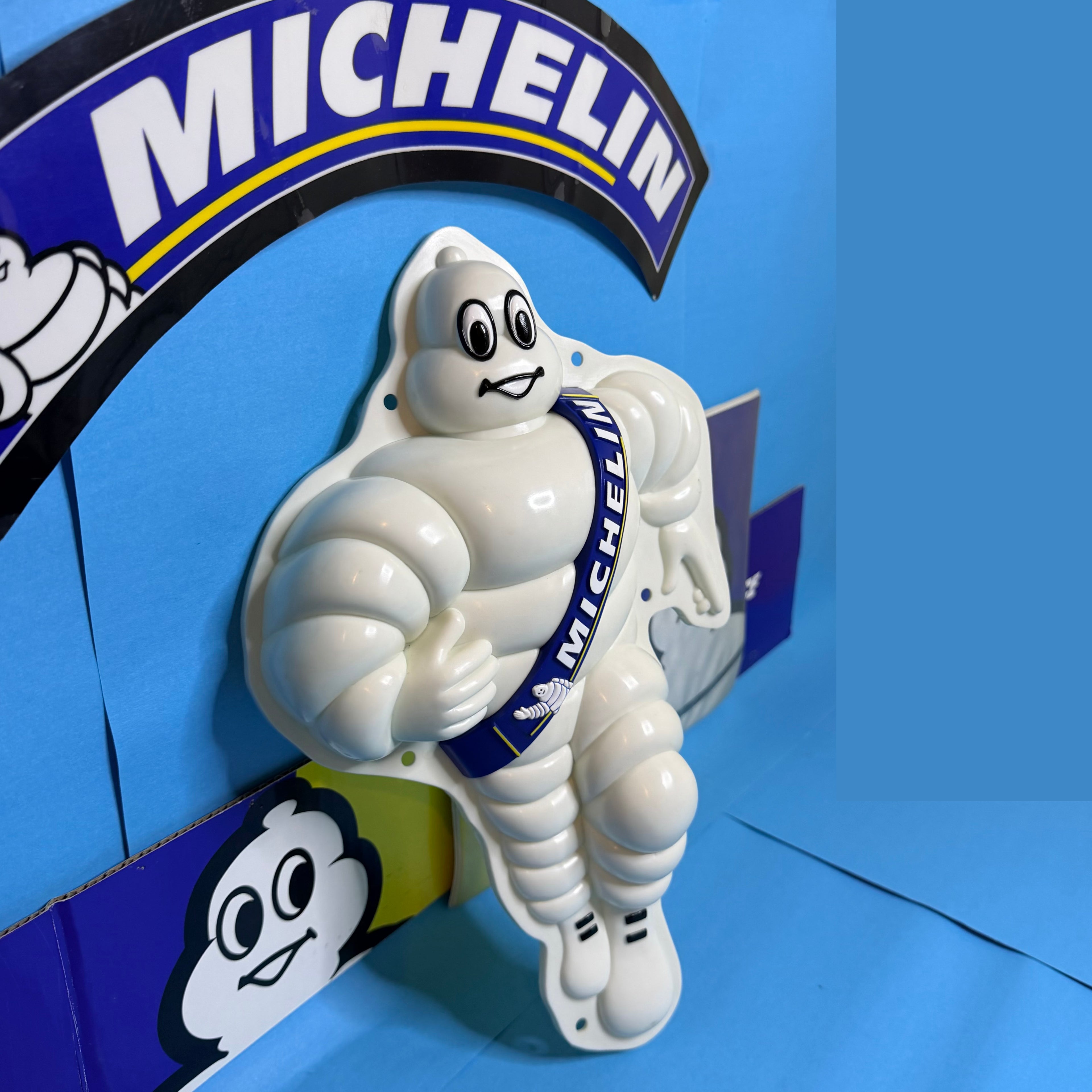 MICHELIN BIBENDUM "Calandre"