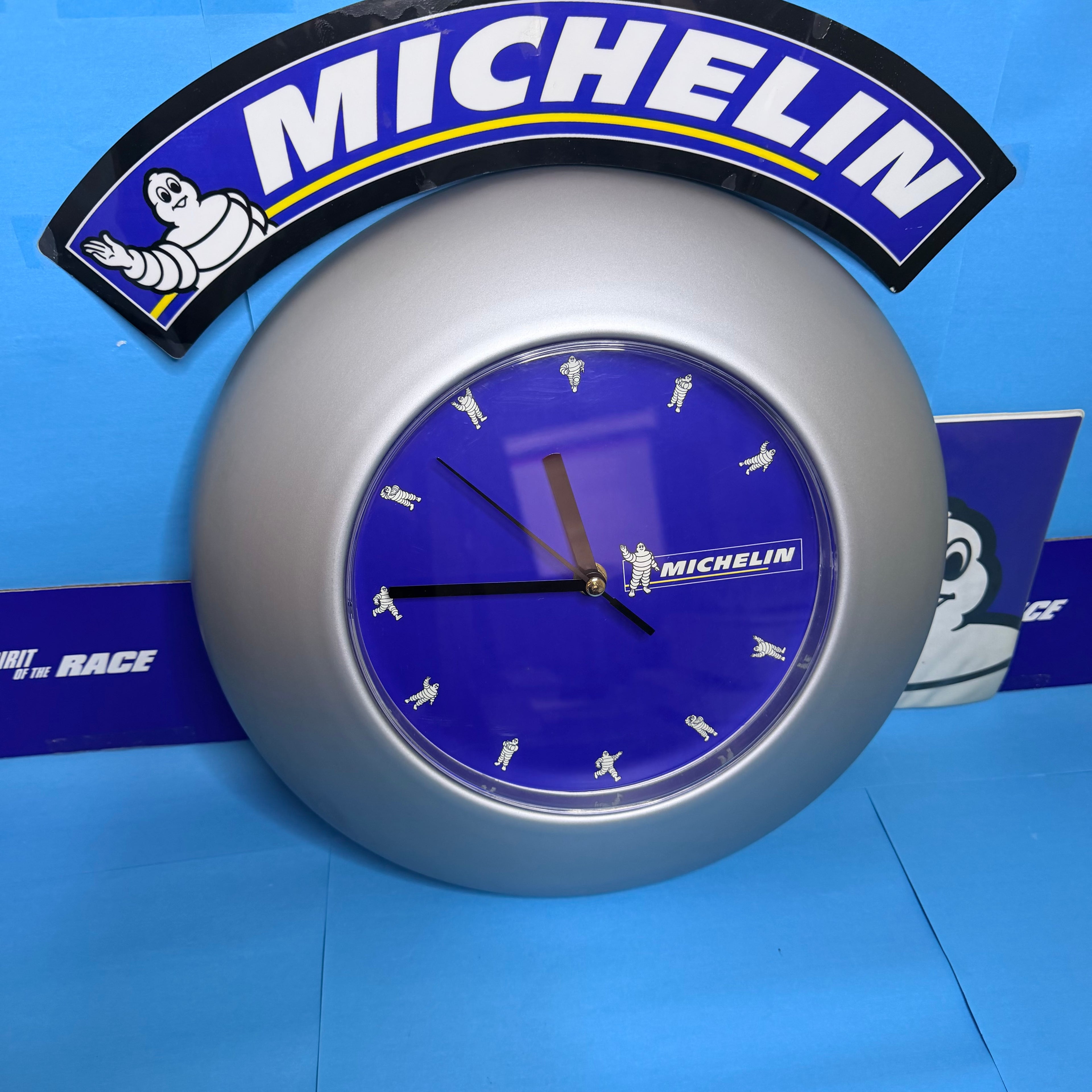 PENDULE MURALE MICHELIN