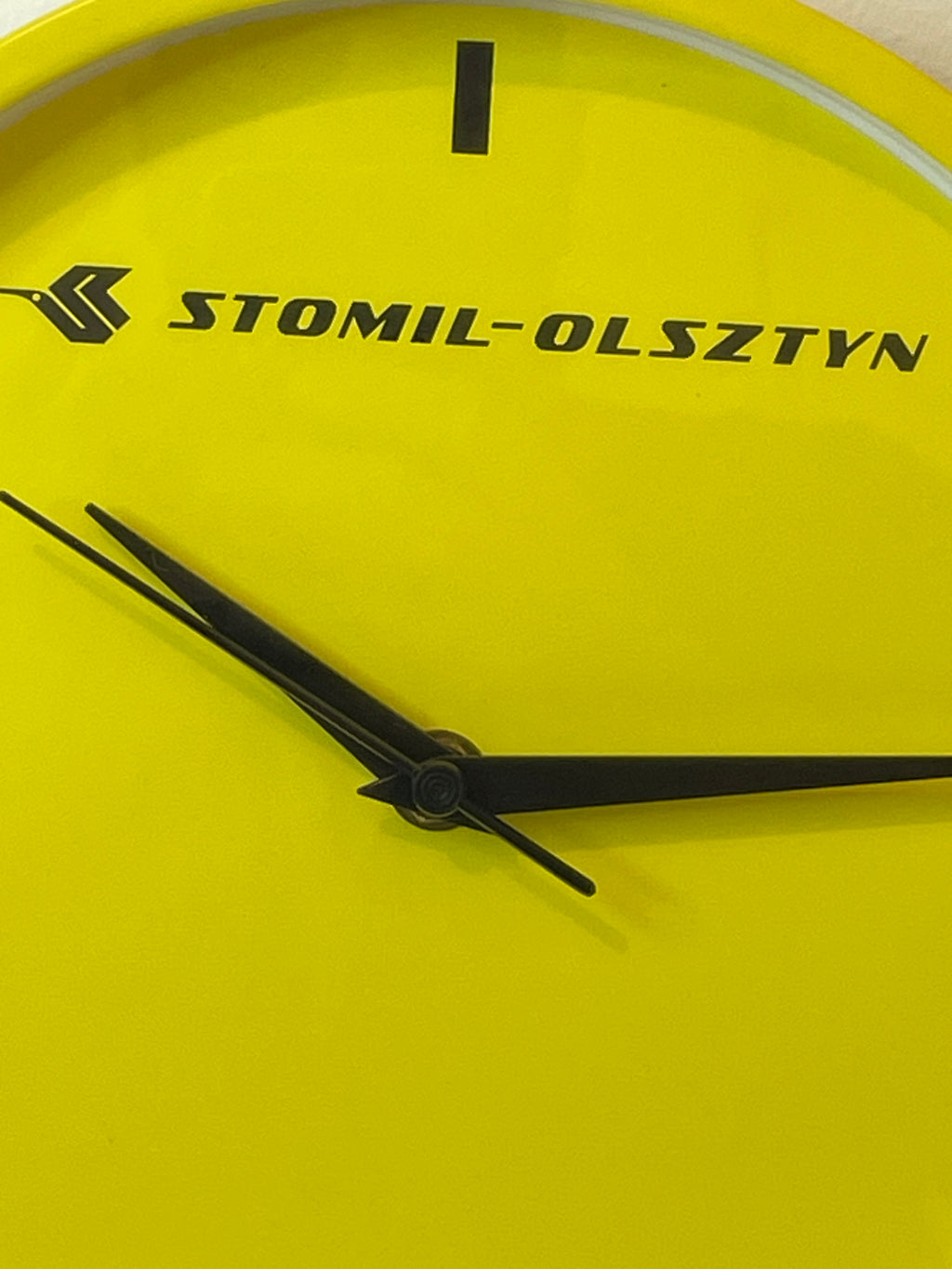 PENDULE MURALE PUBLICITAIRE STOMIL-OLSZTYN