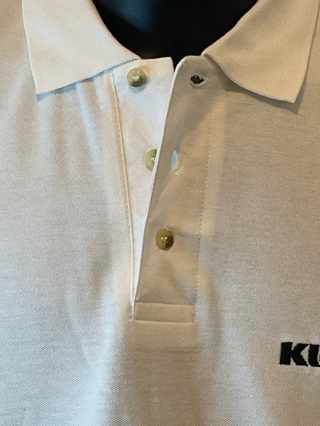 POLO KLEBER OFFICIEL BLANC BRODÉ NEUF