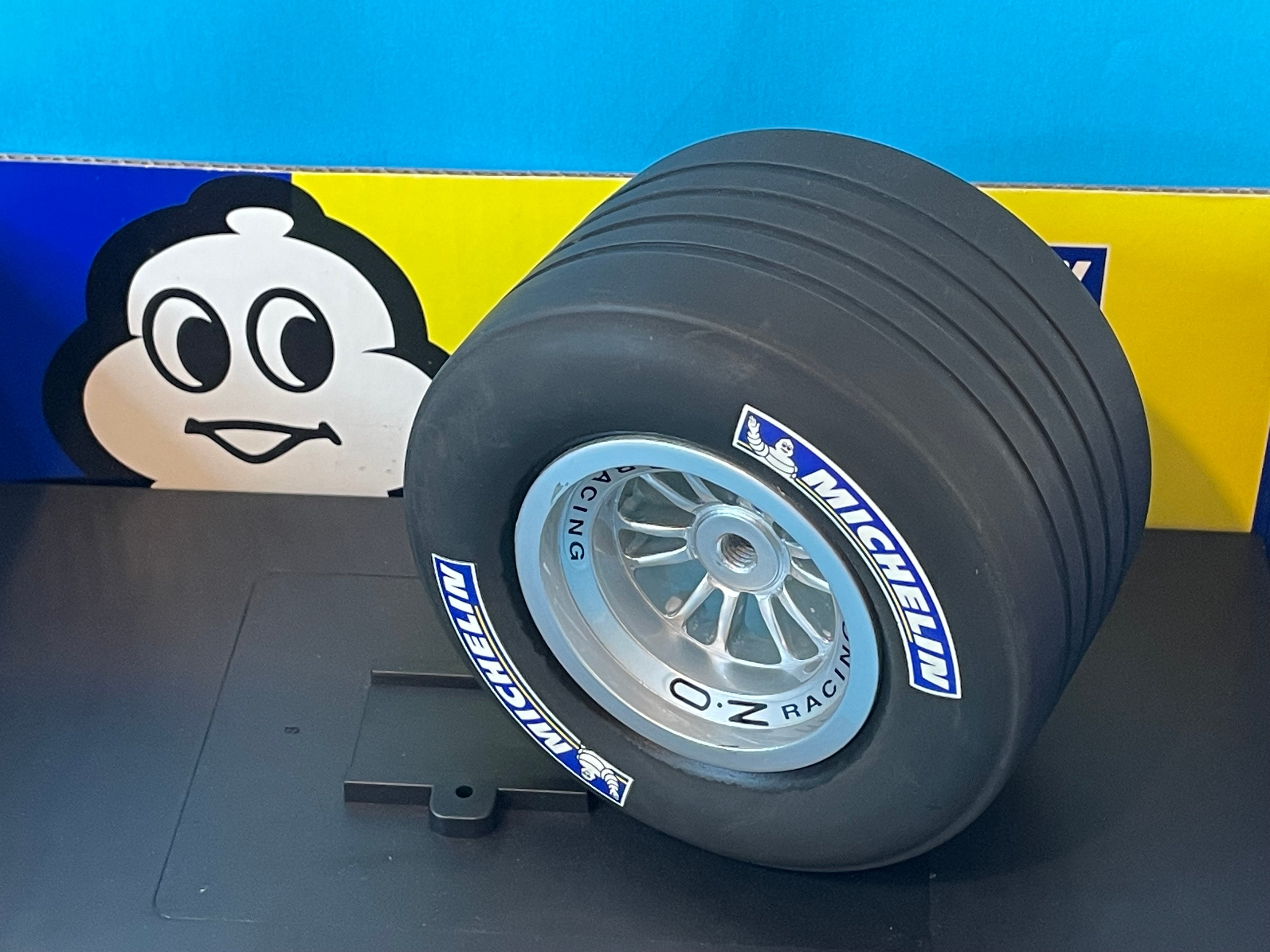 MICHELIN FORMULE 1 - 1/5ème - ROUE officielle