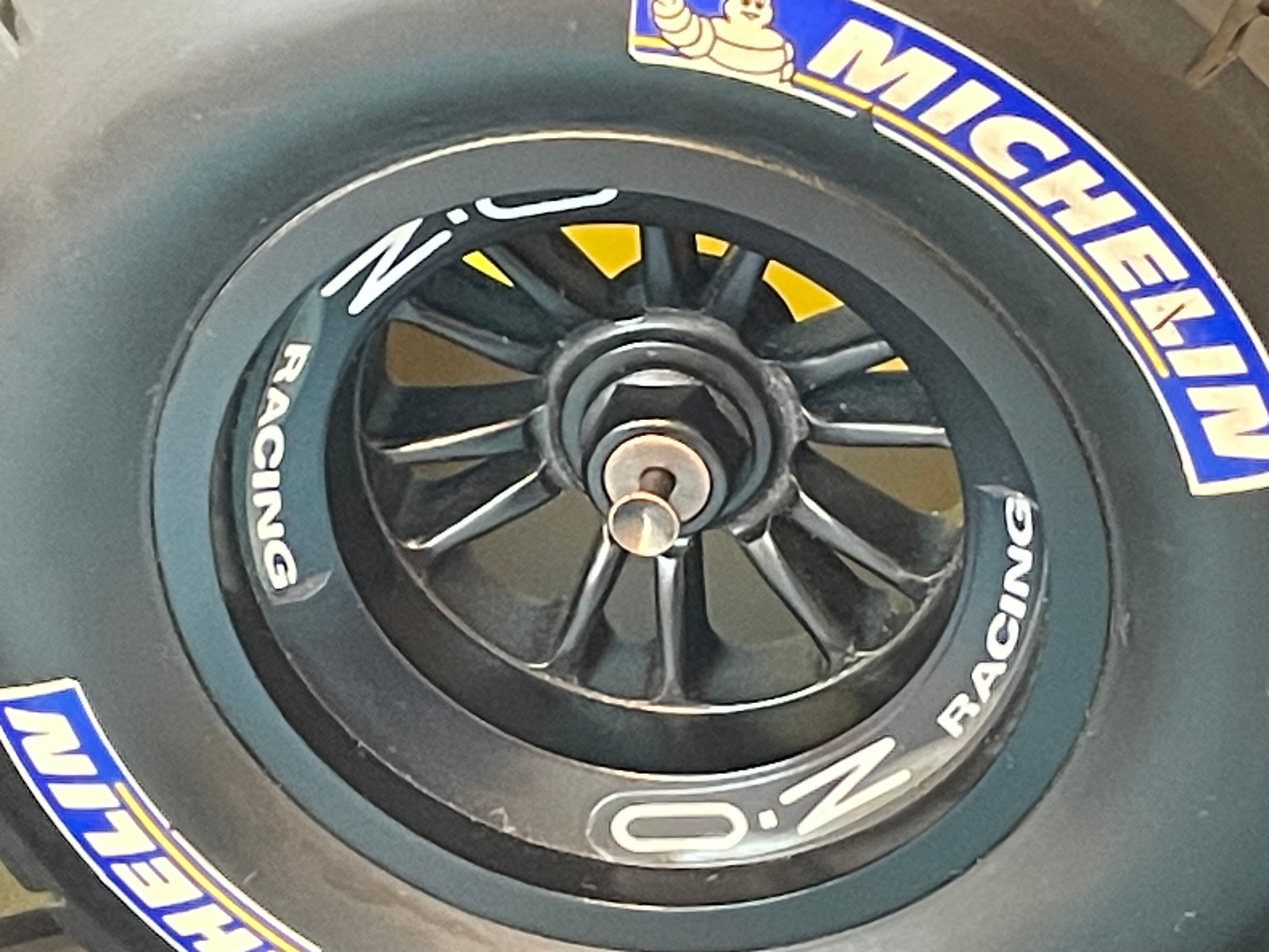 MICHELIN FORMULE 1 - 1/5ème - ROUE officielle