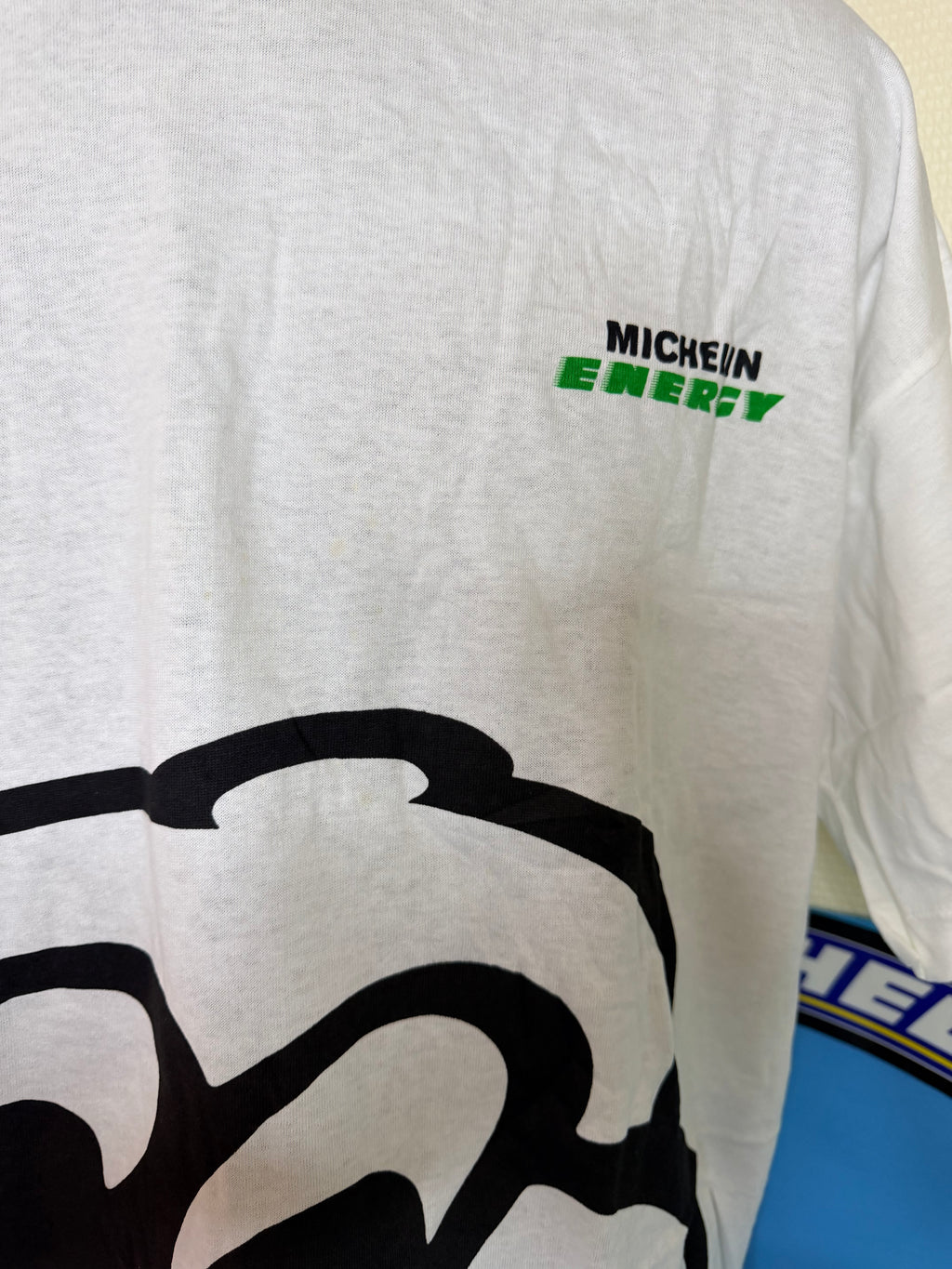 Grand portrait Bibendum sur t-shirt MICHELIN Energy vintage blanc