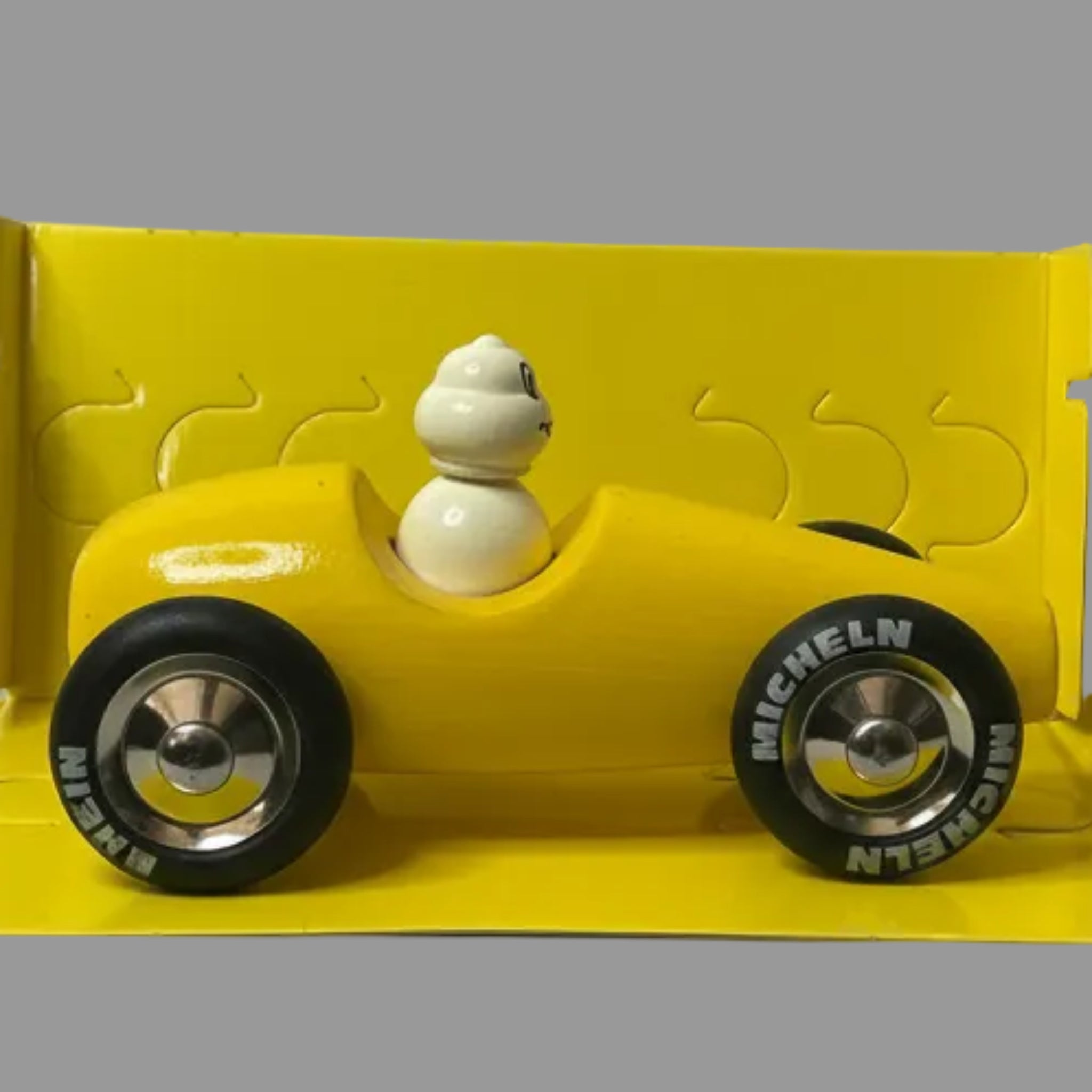 MICHELIN BIBENDUM VILAC FORMULE 1 EN BOIS