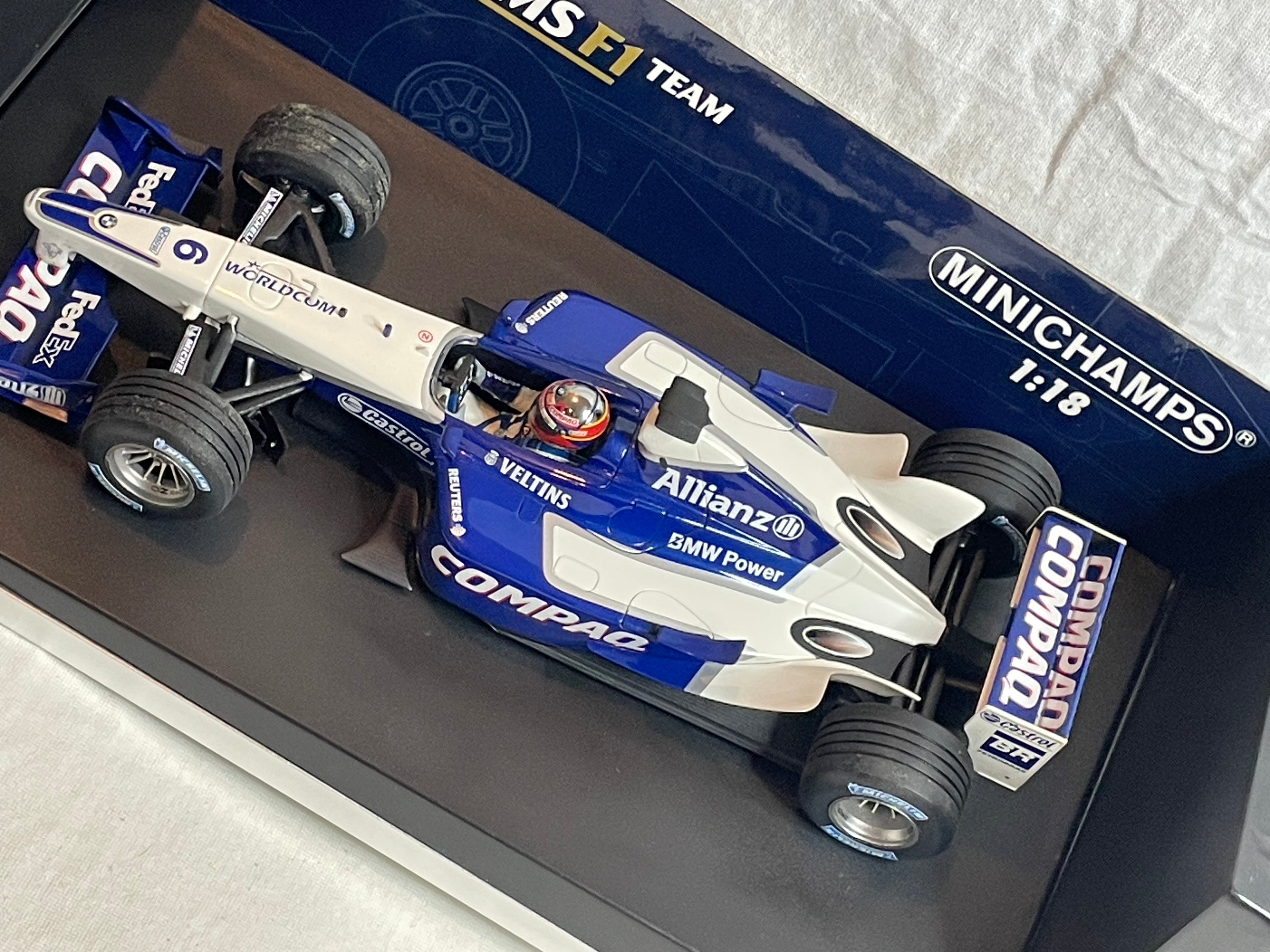 WILLIAMS BMW FW24 #6 PNEUS MICHELIN F1