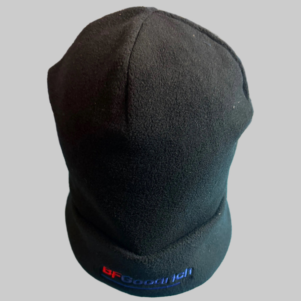 Bonnet polaire noir BFGoodrich neuf avec logo BFGoodrich brodé rouge et bleu sur l’avant.