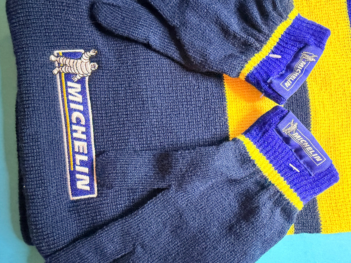 Bonnet Michelin bleu et jaune avec Bibendum brodé, vue de face