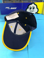 Intérieur de la casquette officielle Michelin Formula 1 neuve avec étiquette de licence Formula One Administration Limited