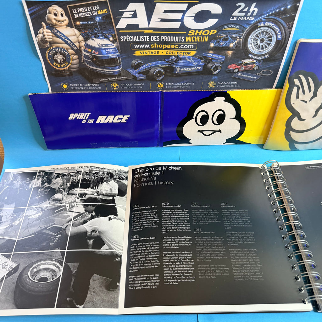Photographies d'époque et documents bilingues retraçant les premières victoires et les succès de Michelin en compétition.