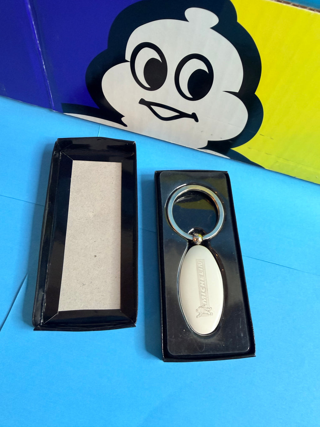 Porte-clés Michelin de collection avec coffret d’origine ouvert