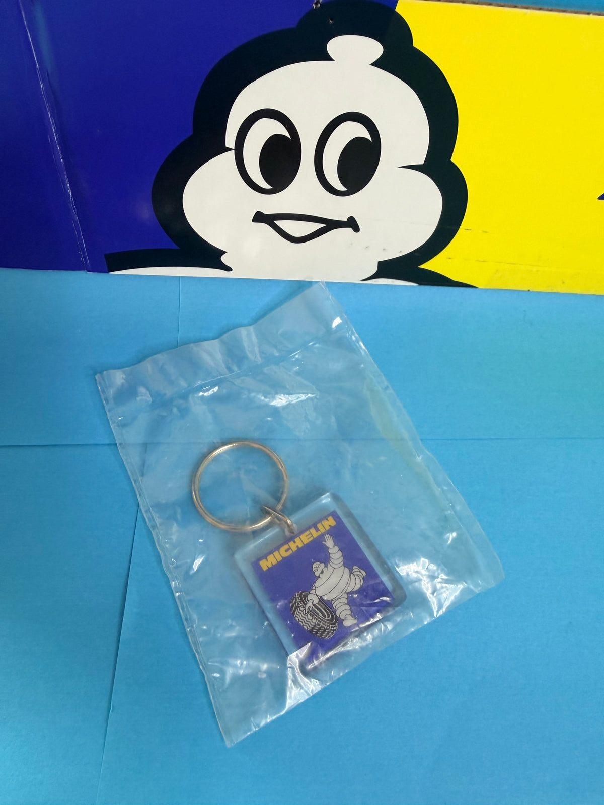 Porte-clés collector Michelin avec Bibendum et pneumatique, jamais déballé