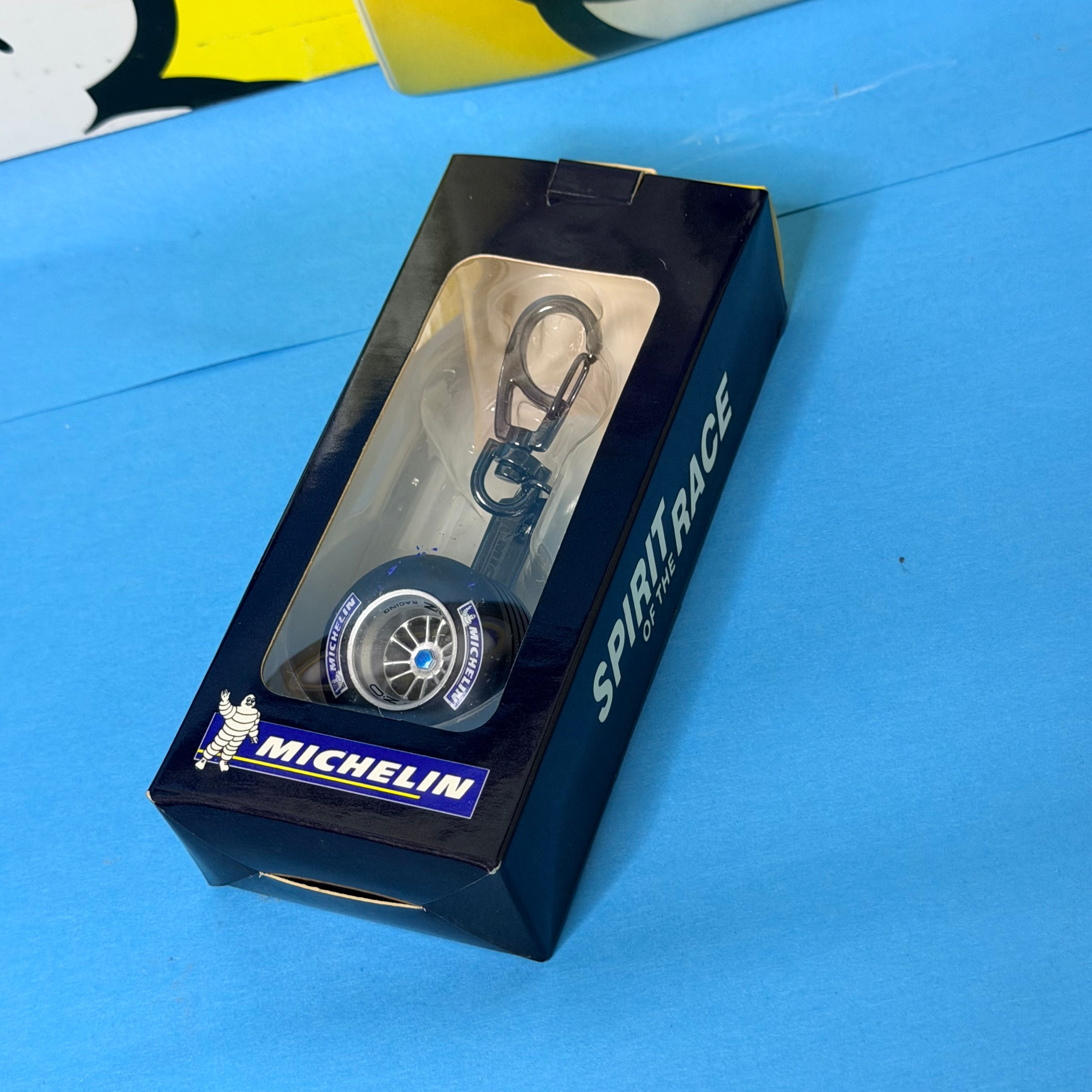 porte clés roue FORMULE 1 MICHELIN