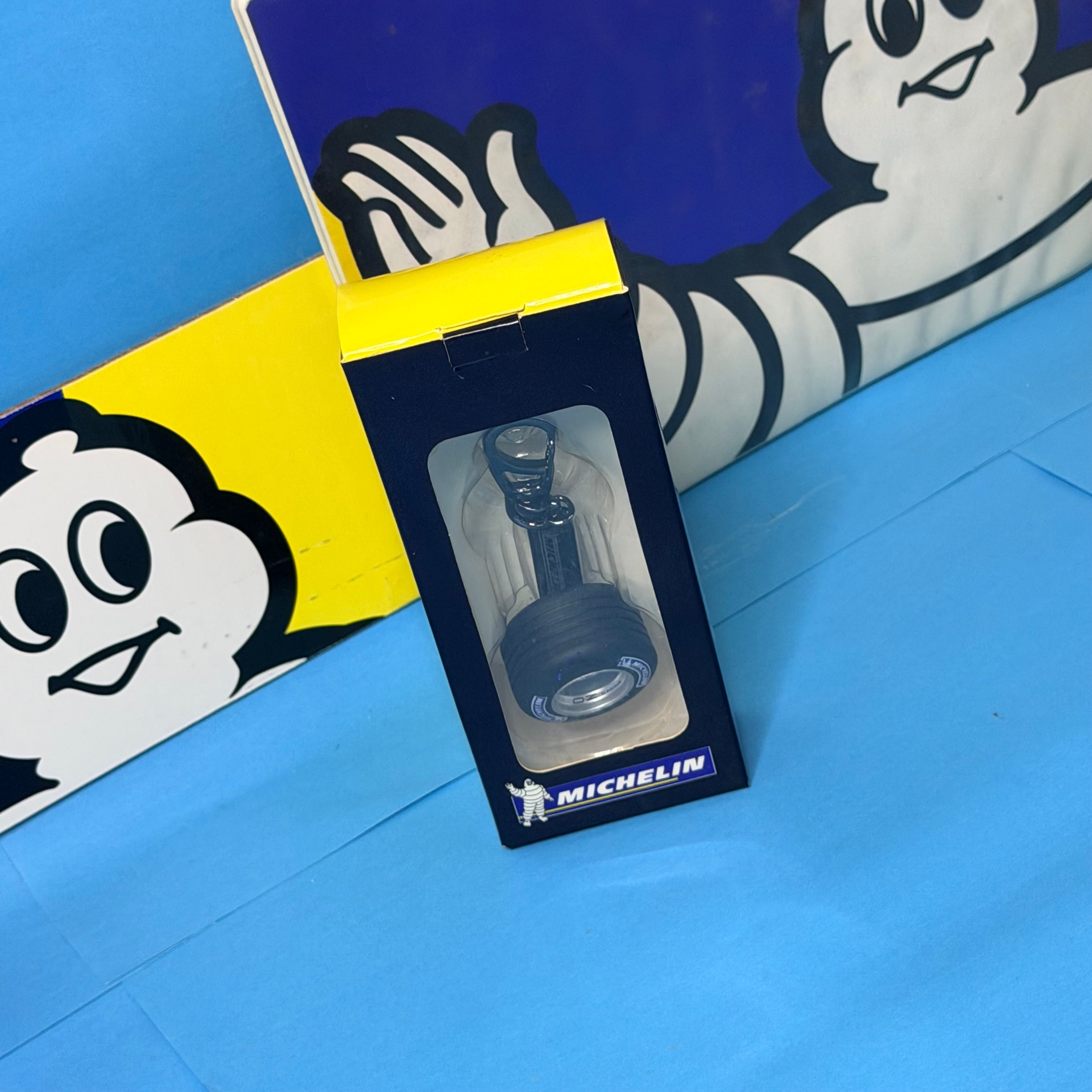 porte clés roue FORMULE 1 MICHELIN