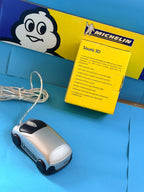 Souris 3D Michelin Renault Twingo neuve, vue de l’objet et de son emballage