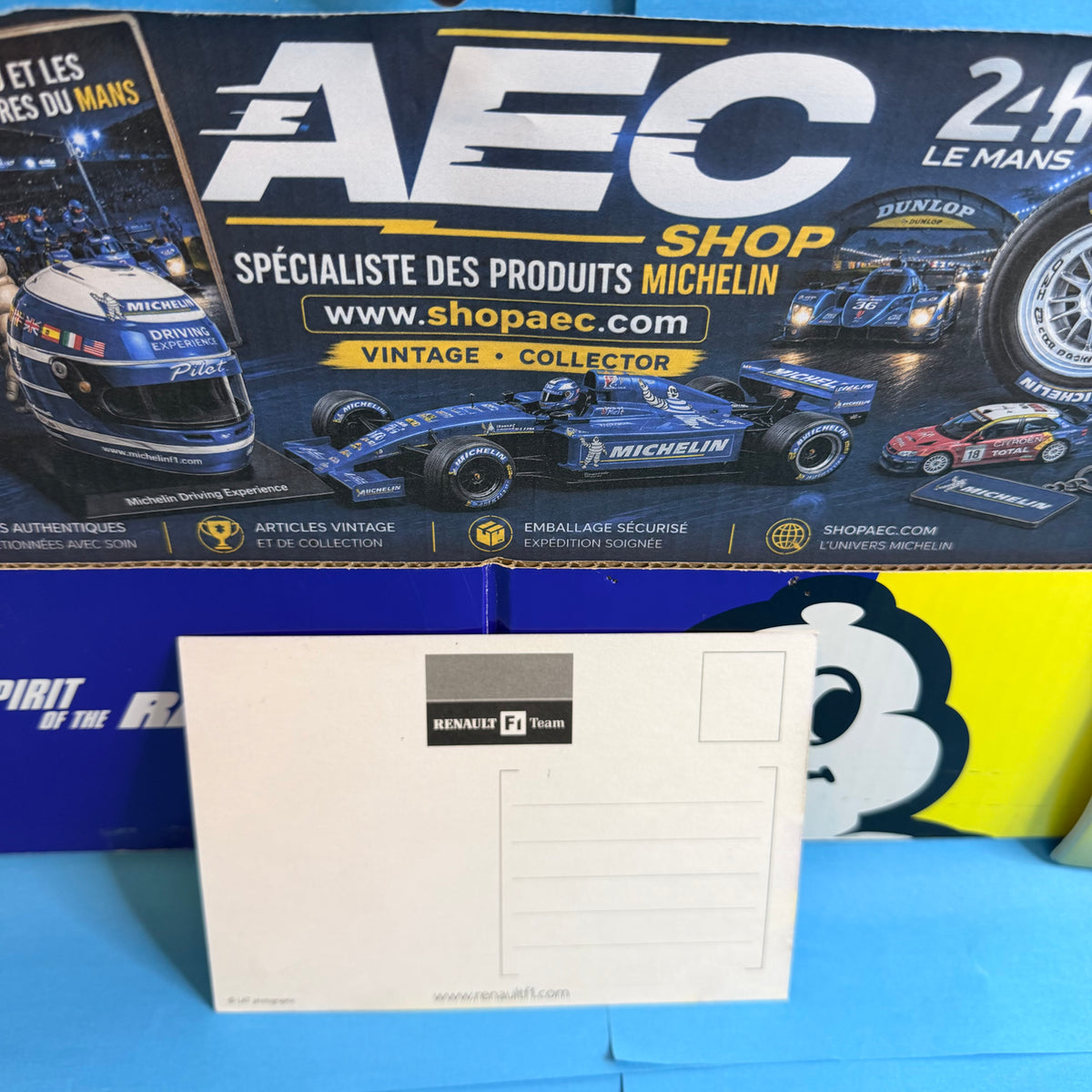 Verso de la carte postale avec le logo Renault F1 Team, l'espace correspondance et l'adresse historique du site officiel de l'écurie.