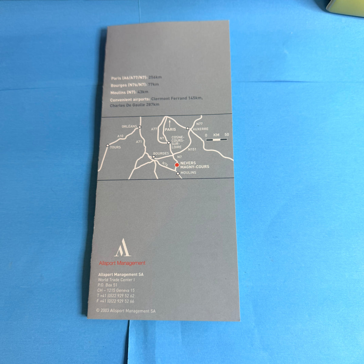 Verso du document présentant les distances routières, les accès depuis les grandes villes et les références de l’organisateur Allsport Management SA, datées de 2003.