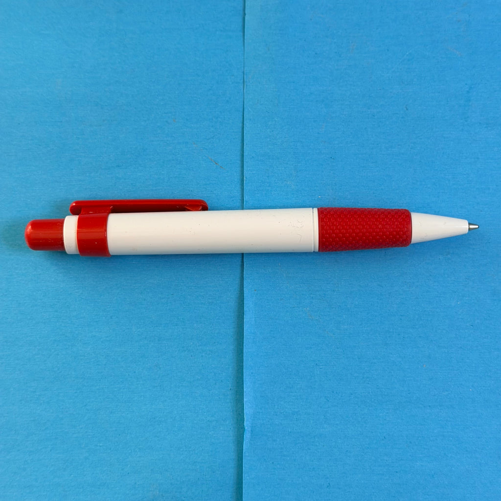 Vue arrière du stylo publicitaire Kleber blanc et rouge en état neuf